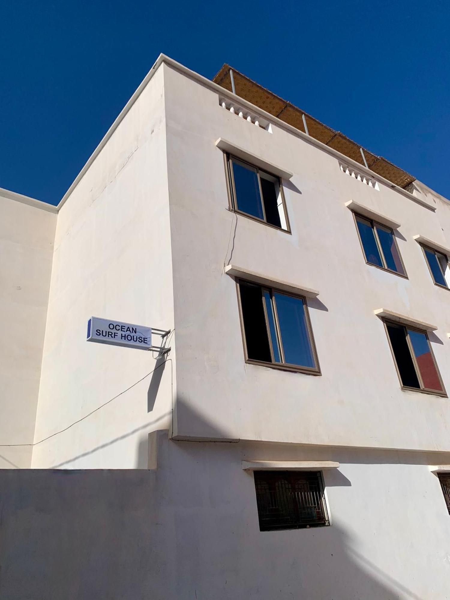 Ocean Surf House Hostel Tamraght Exterior foto